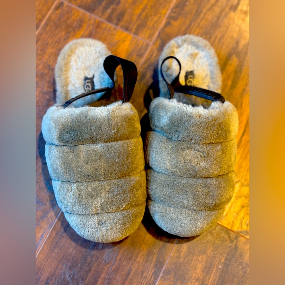 Gently used Ugg Super Fluff Slipper